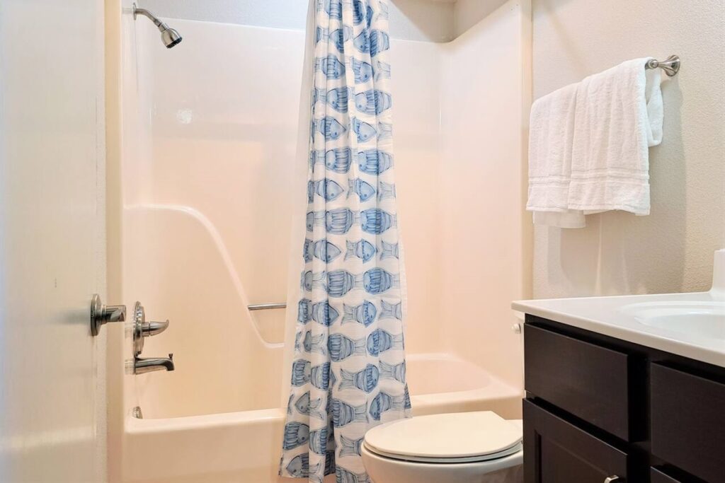 281155abdfc84673a2c07462f5706c7e-Large