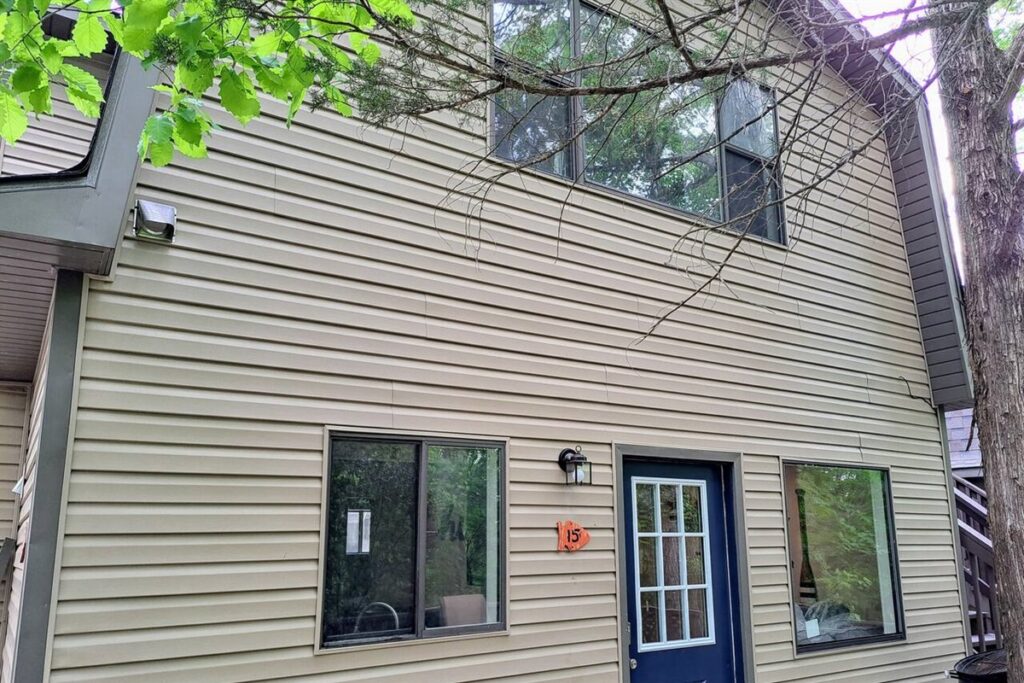 74973bf89a2548428cb849e7f9f81f5c-Large