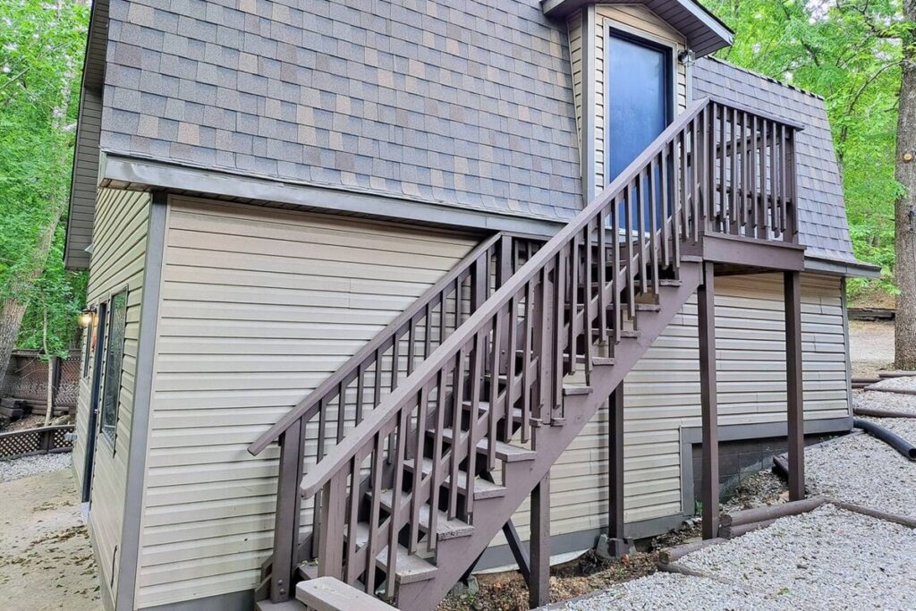 95fbfadcd59045d1a3f332572237e6da-Large